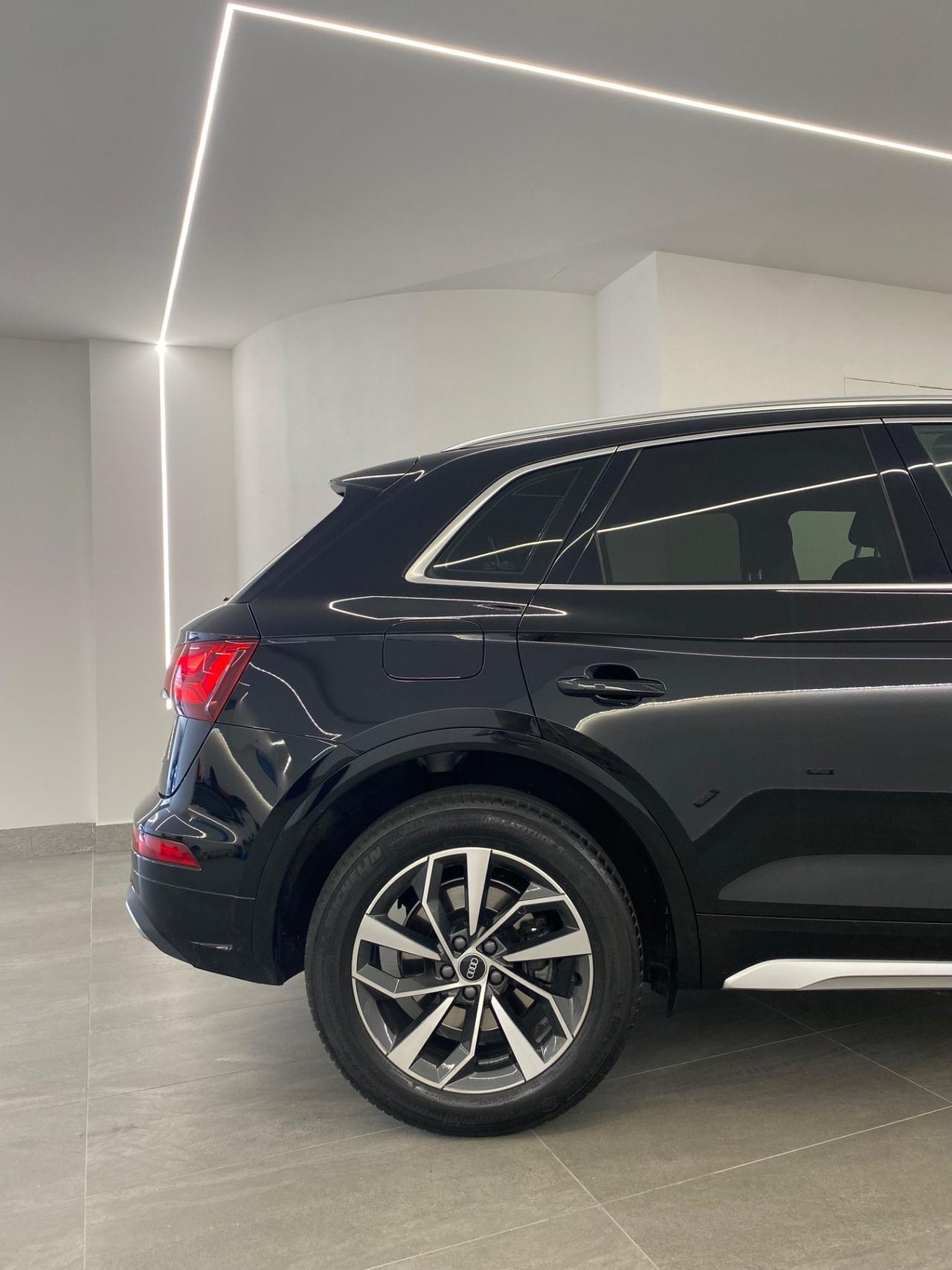 Audi Q5 40 TDI 204 CV quattro S tronic Business Advanced