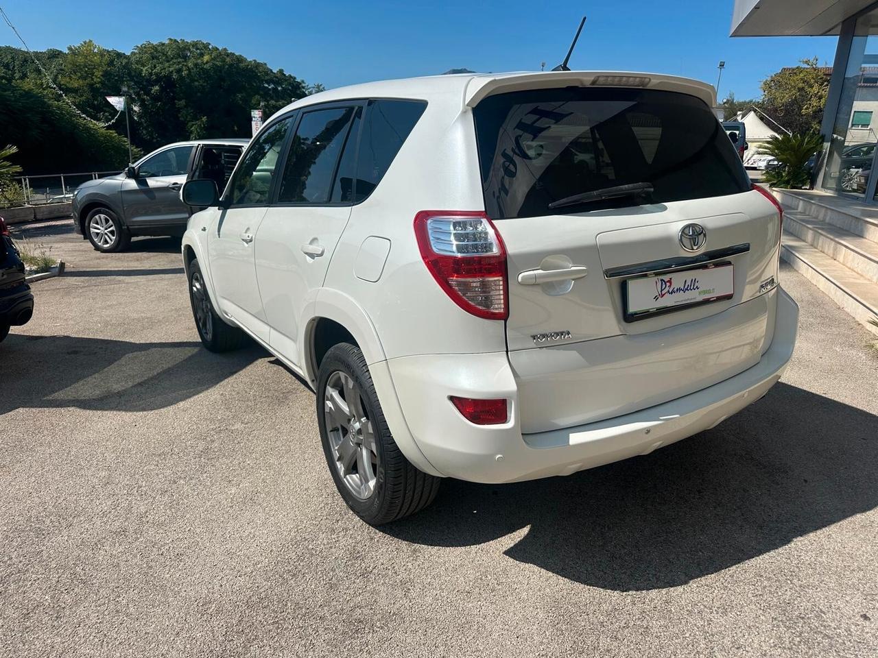 Toyota RAV4 Crossover 2.2 D-Cat F1 A/T 150 CV Executive
