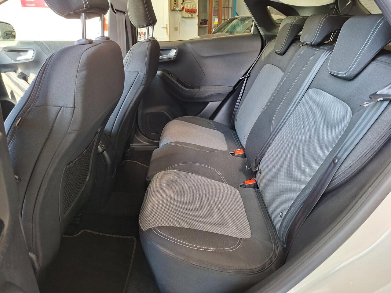 Ford Puma 1.0 EcoBoost Titanium X -