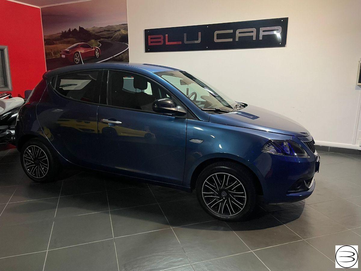 LANCIA - Ypsilon - 1.0 FireFly 5p.S&S Hybrid Silver