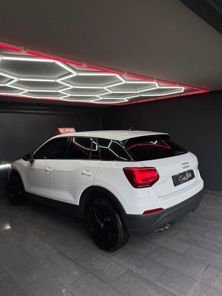 Audi Q2 35 TDI S tronic 150 cv Identity Black 2019