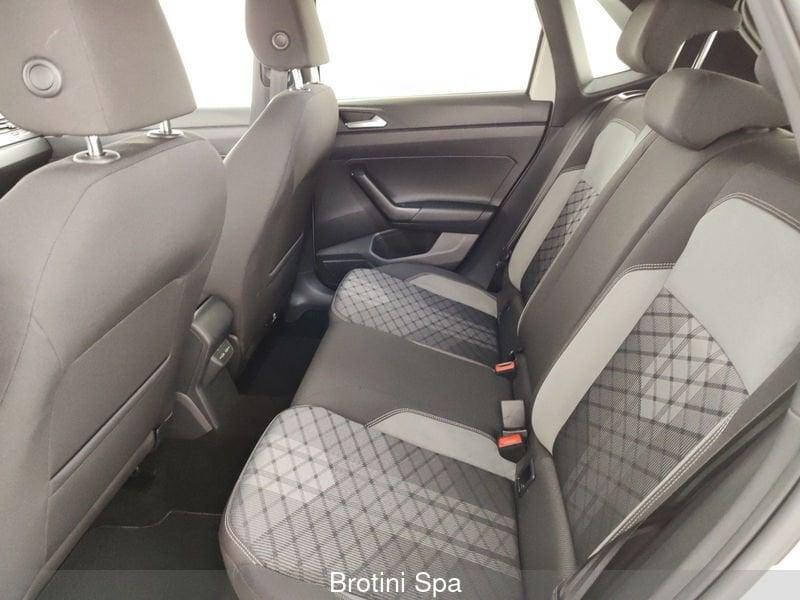 Volkswagen Polo 1.0 TSI 110 CV DSG R-Line