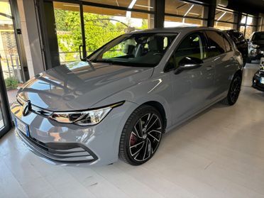 VW Golf 1.0 eTSI EVO DSG Life scarico akrapovic, neopatentati