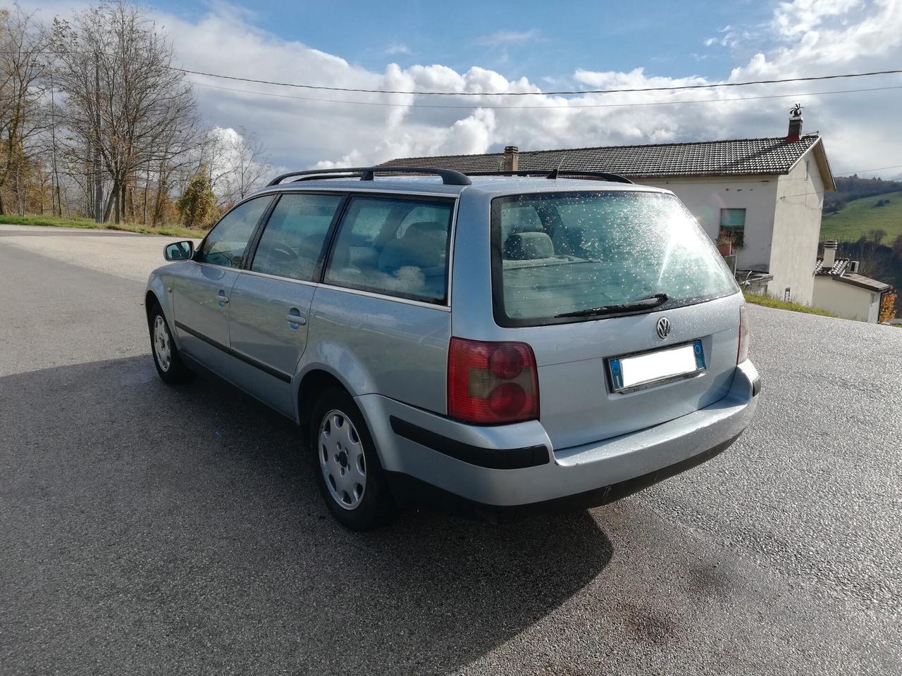 Volkswagen Passat 1.9 TDI/130 CV cat Var. C.line