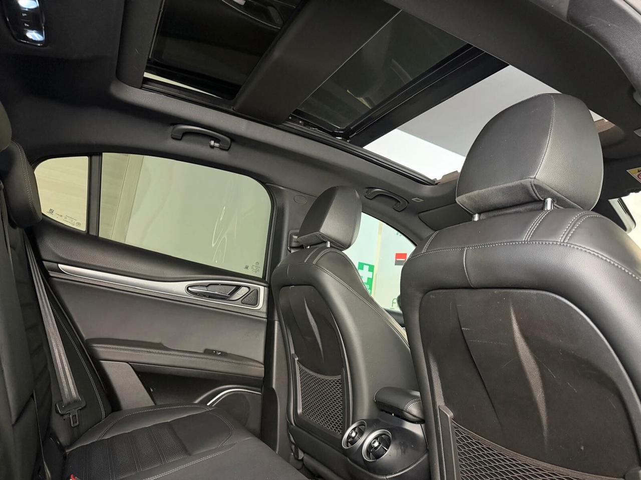 Alfa Romeo Stelvio 2.2 Diesel 210CV Q4 VELOCE-TETTO PANO.