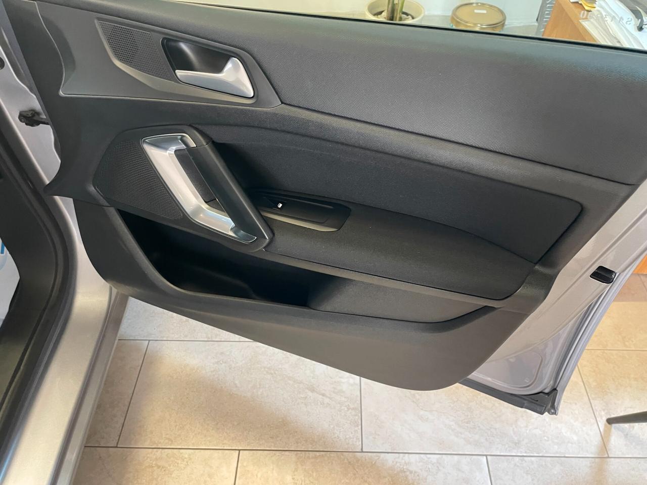 Peugeot 308 1.5 130 CV BlueHDi GT Line 106.00 KM! DISTRIBUZIONE TAGLIANDATA