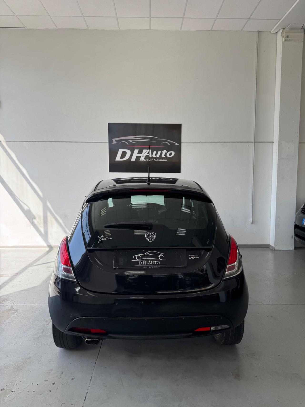 Lancia Ypsilon 1.2 69 CV 5 porte Platinum