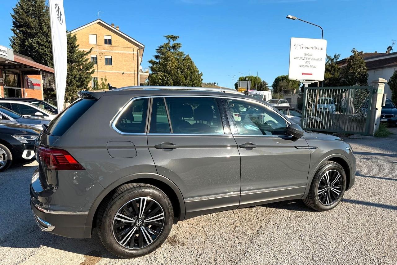 Volkswagen Tiguan 2.0 TDI 150 CV SCR DSG Elegance