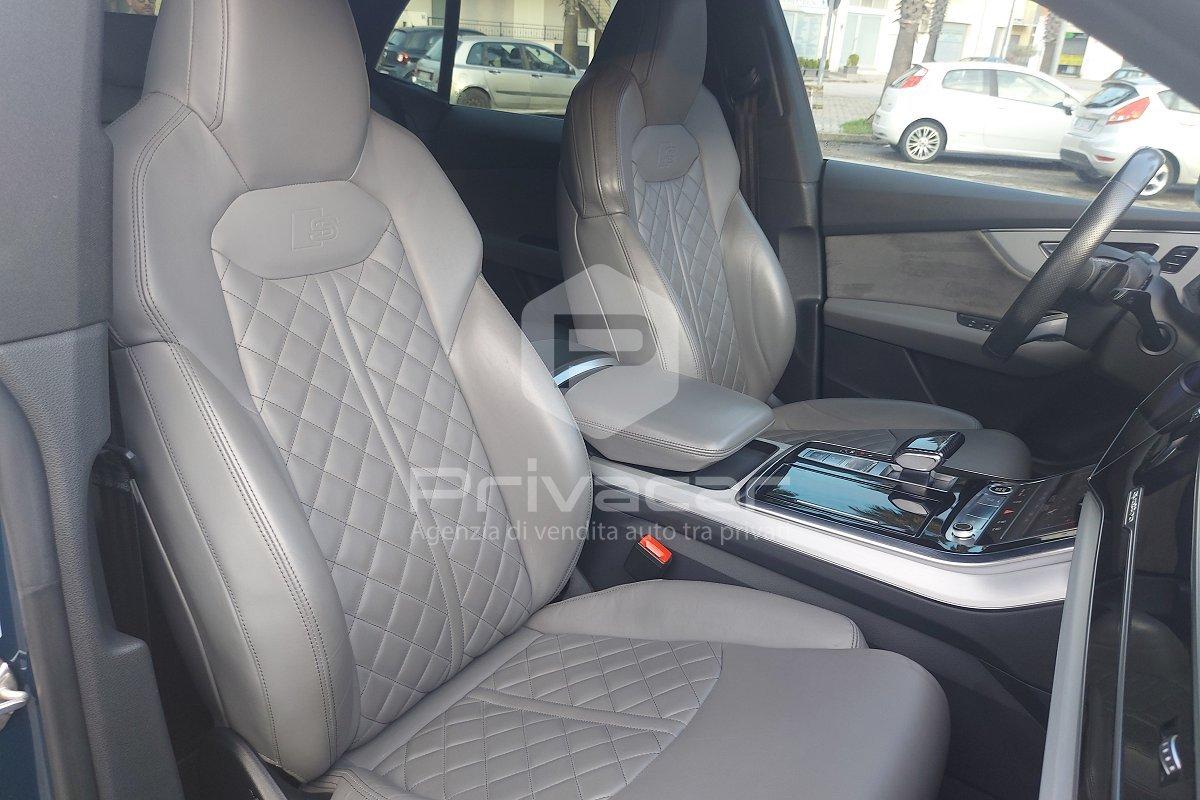AUDI Q8 45 TDI quattro tiptronic Sport