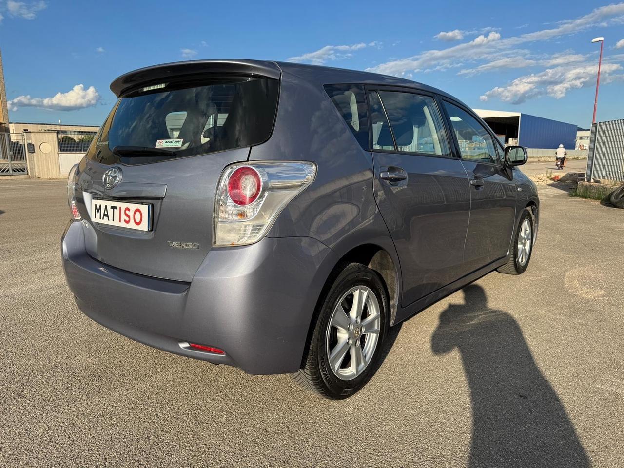 Toyota Verso 2.0 D Sol 146000 km GARANZIA 12 m