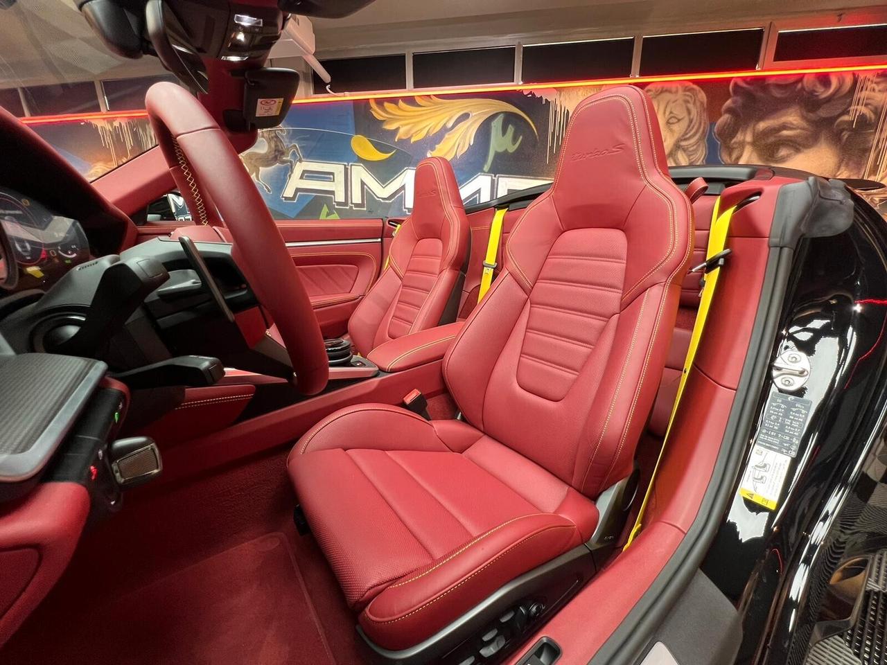 Porsche 911 Turbo S Cabrio 3.7 auto (992)