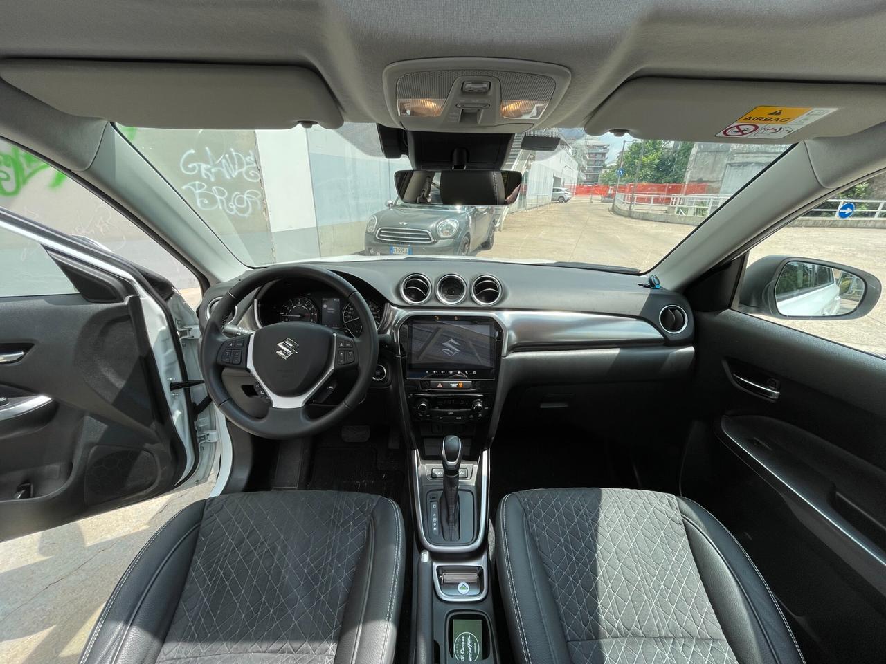 Suzuki Vitara 1.5 140V Hybrid A/T Starview