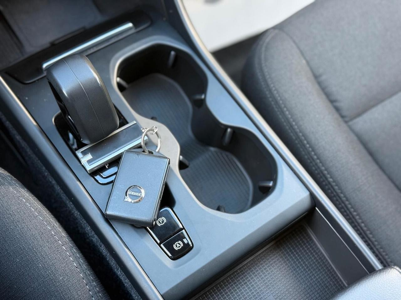 Volvo XC40 T4 Recharge Plug-in Hybrid 211cv Essential