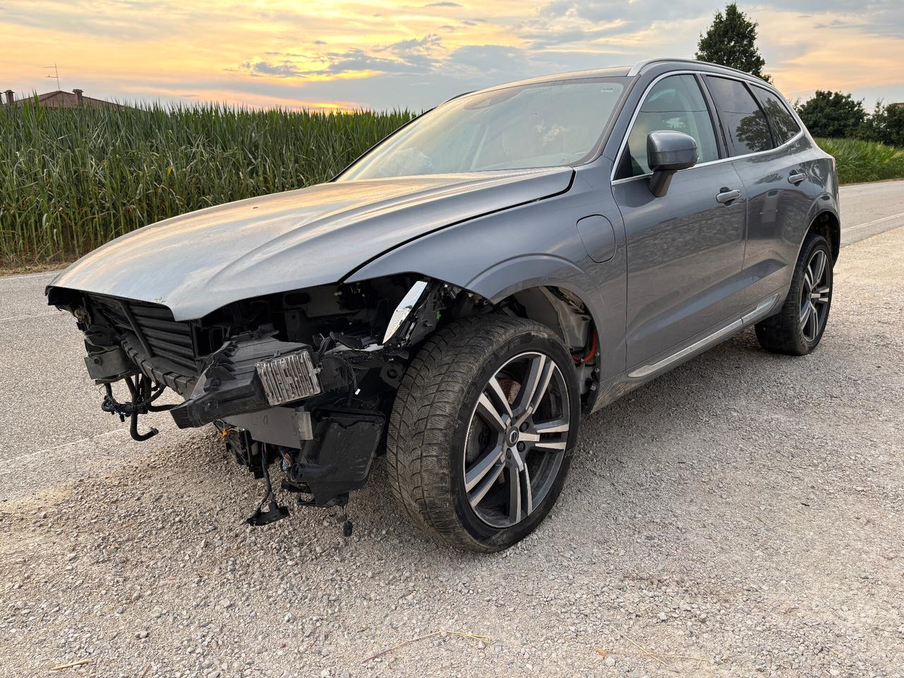 Volvo XC 60 XC60 T6 Recharge Plug-in Hybrid AWD Inscription Expression