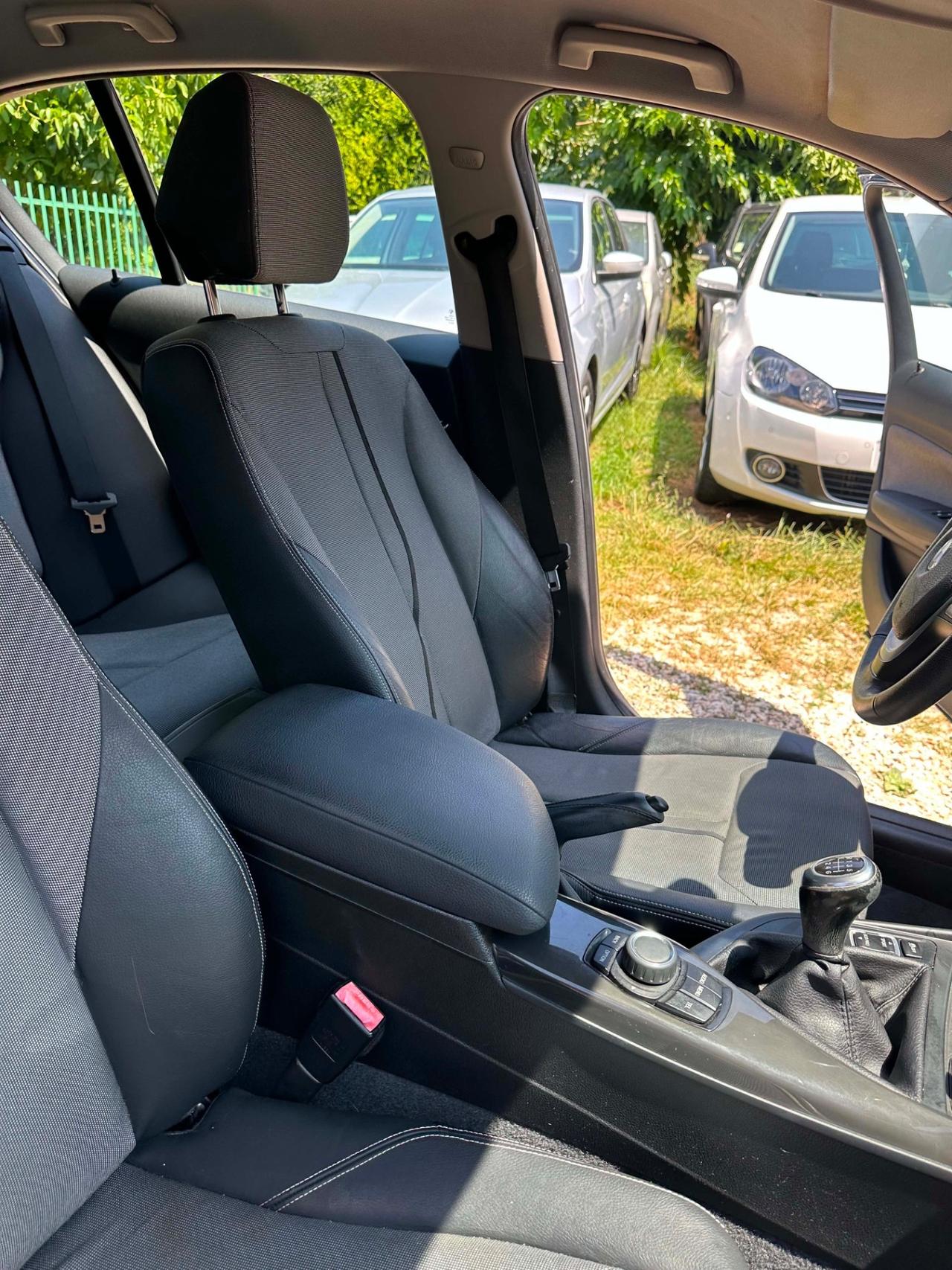 Bmw 116d 5p. URBAN UNICOPR KMCERT