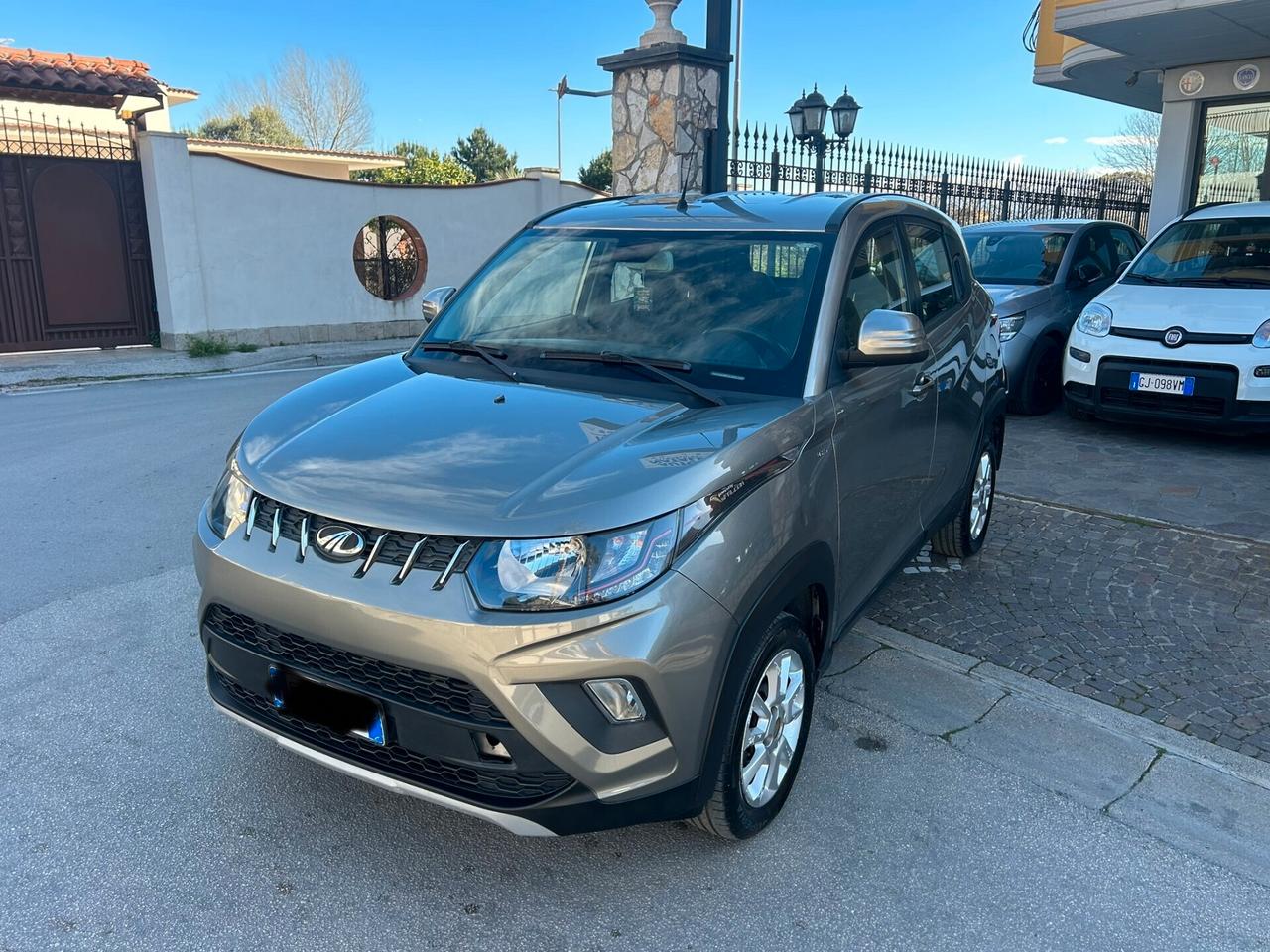Mahindra KUV100 1.2 VVT M-Bifuel(GPL) K8