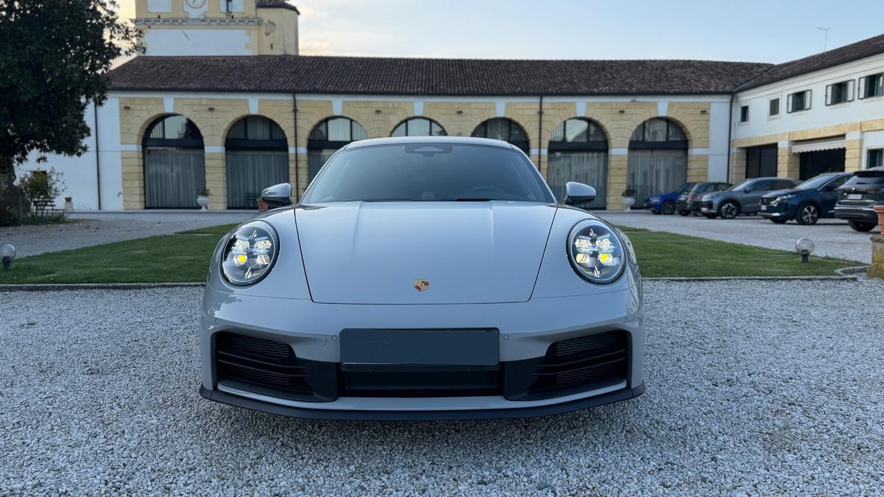 Porsche 911 Carrera 992.2