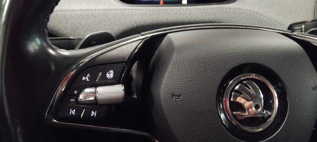 SKODA Enyaq iV 60 63 kwh RANGE 434 KM