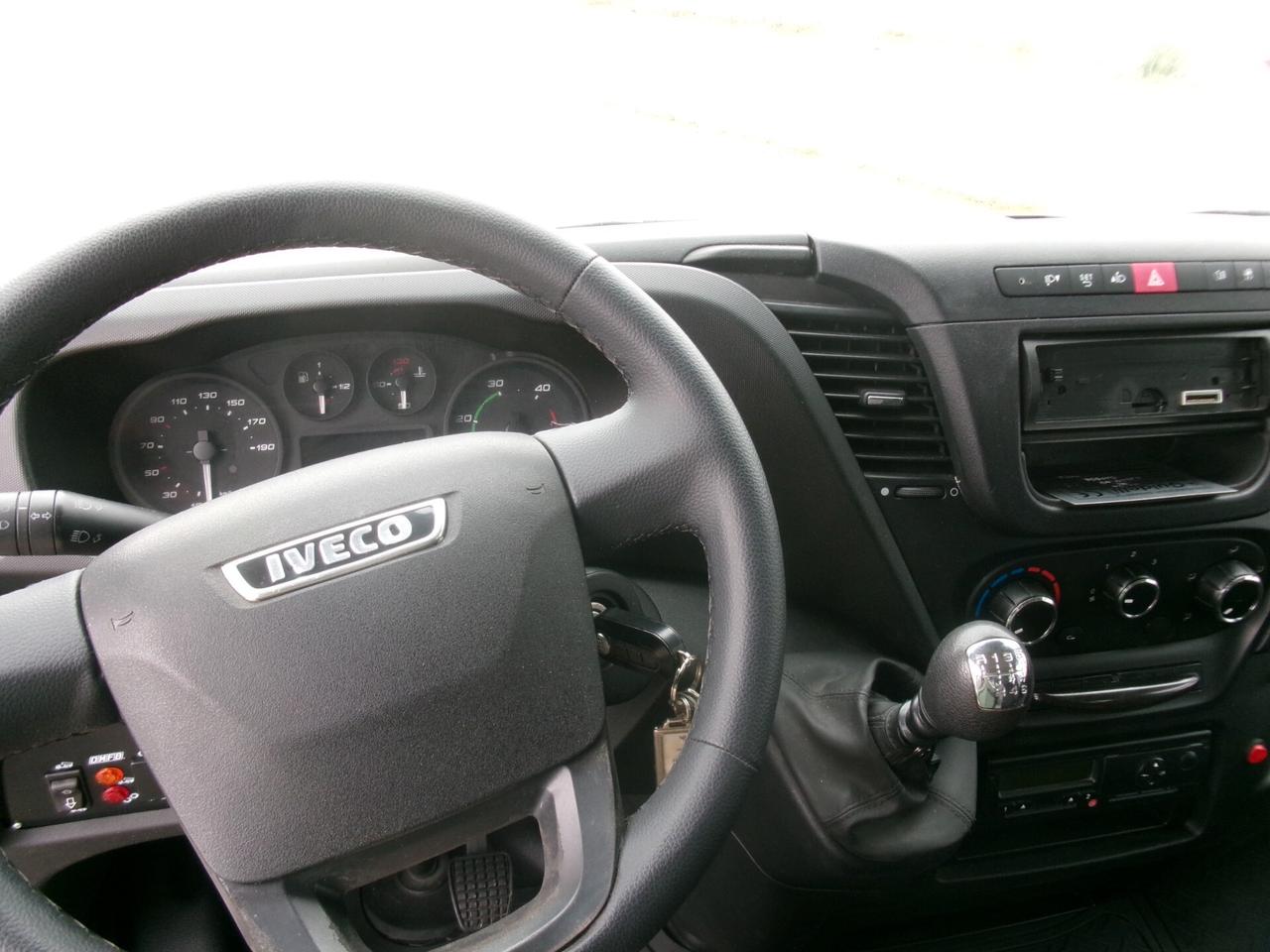 Iveco Daily 60C15 3000 150CV E5 RIBALTABILE TRILATERALE NUOVO PORTATA 27 QUINTALI