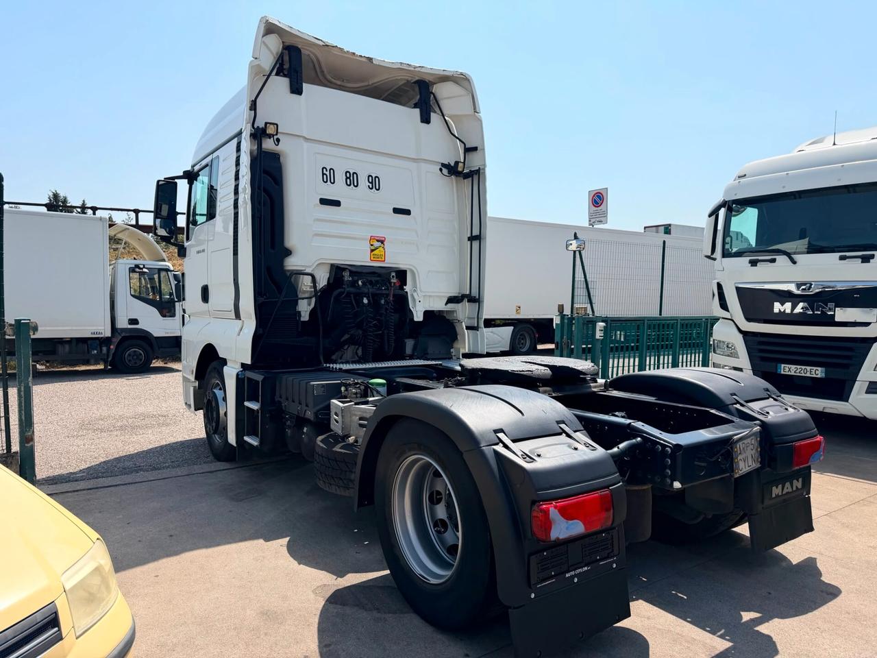 Man TGX 18.480 EURO 6 2017 in ADR completo