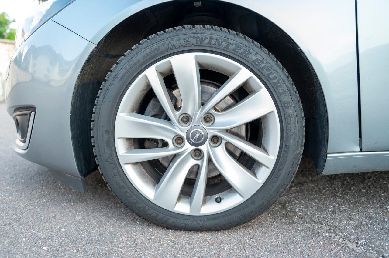 Opel Insignia 2.0 CDTI 4x4 - FULL OPTIONAL