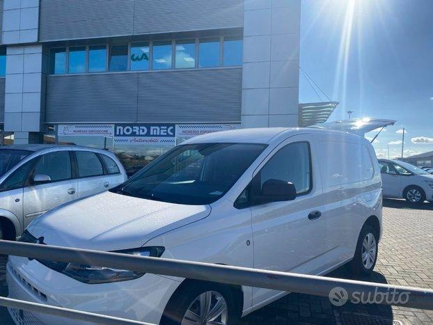 VOLKSWAGEN Caddy 2.0 TDI 102 CV Life furgone