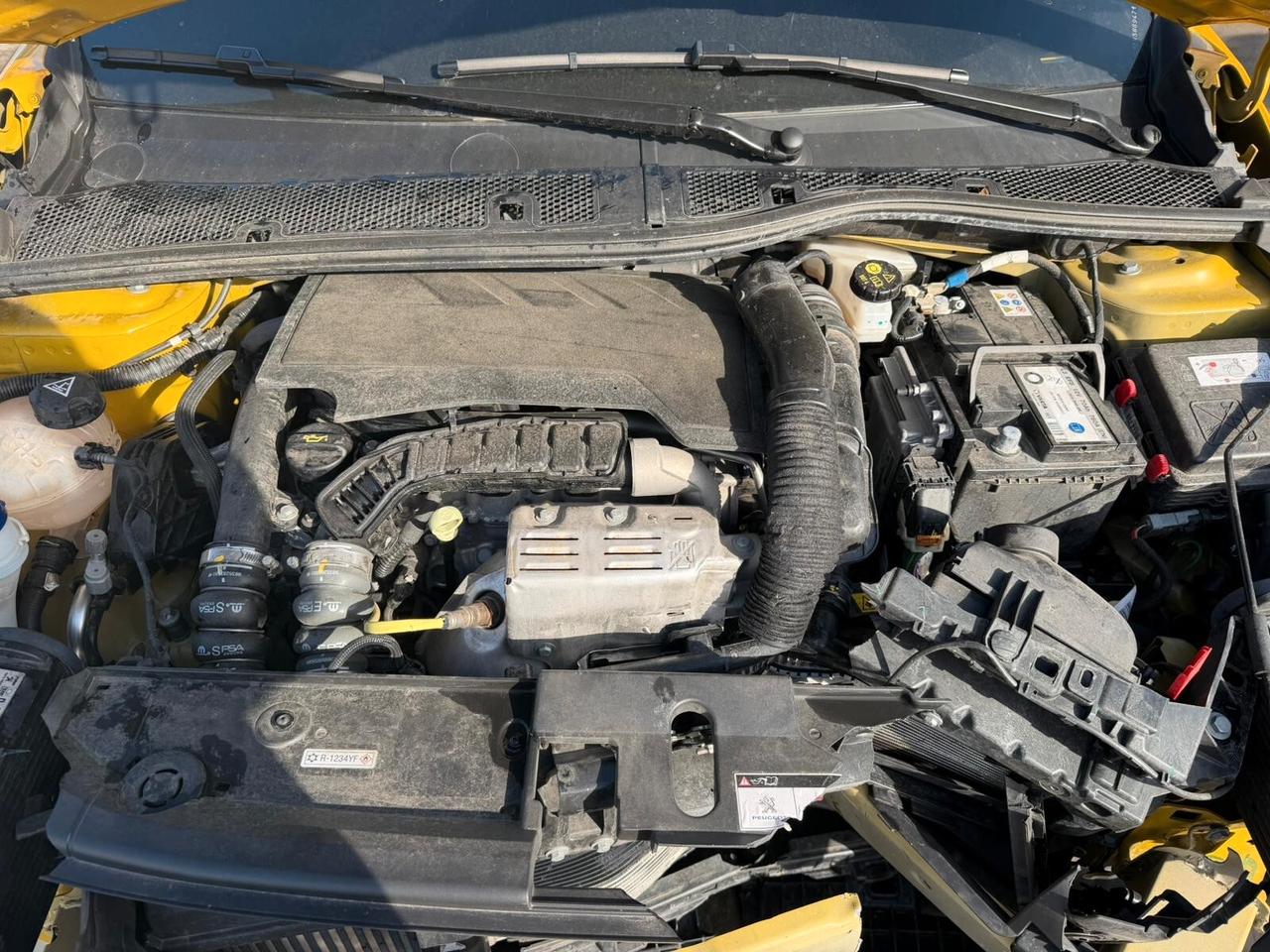 Peugeot 208 gt sinistrato - 2022