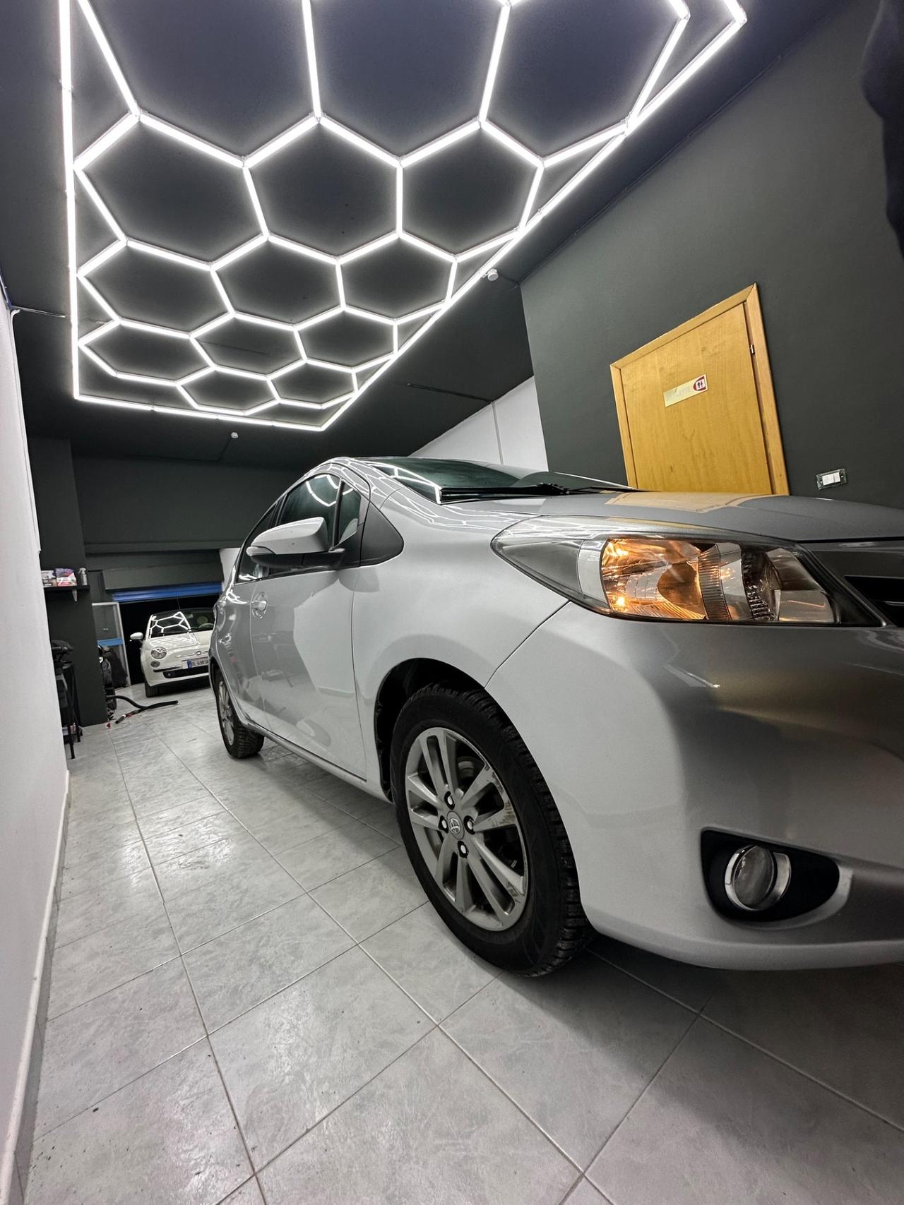 Toyota Yaris 1.0 5 porte Trend