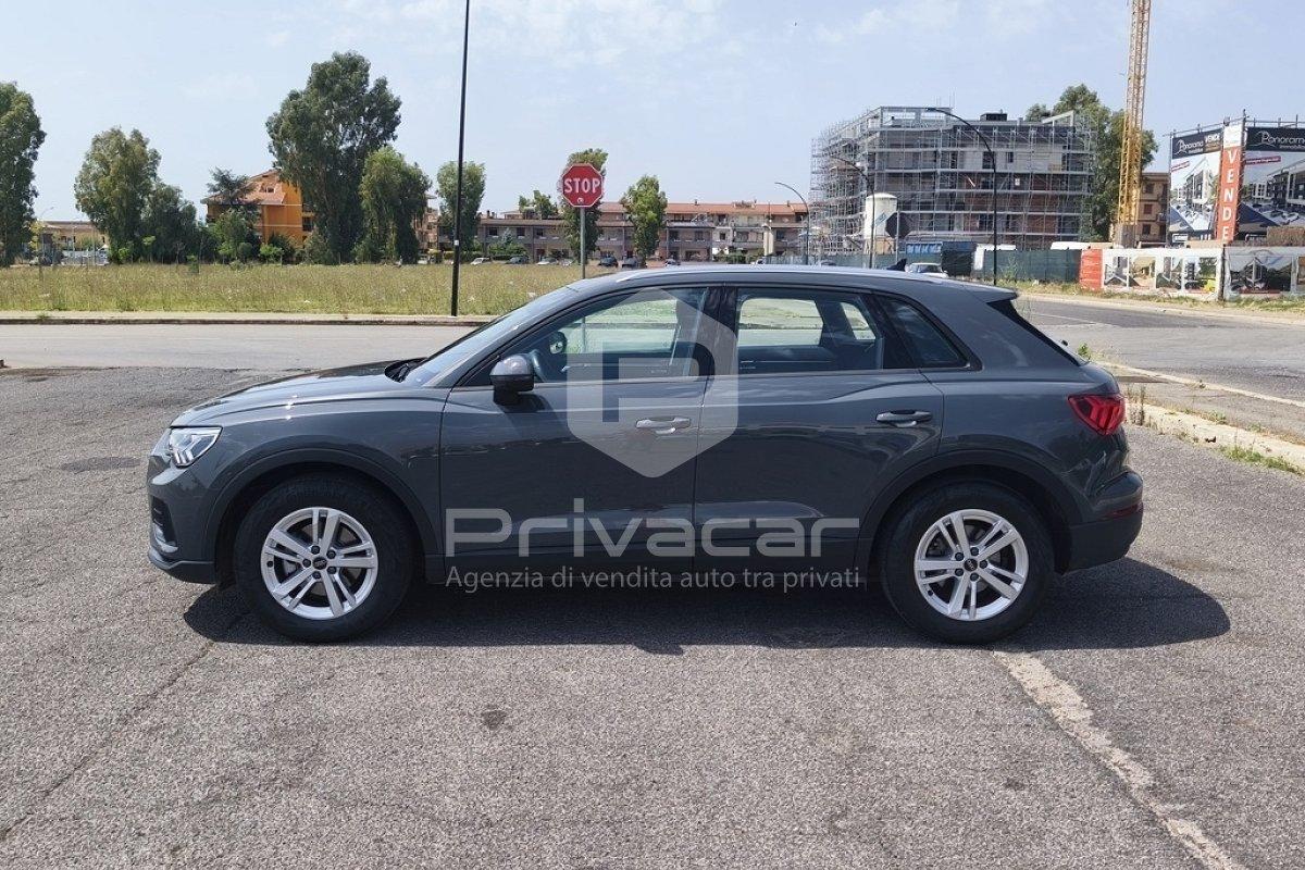 AUDI Q3 35 TFSI S tronic Business