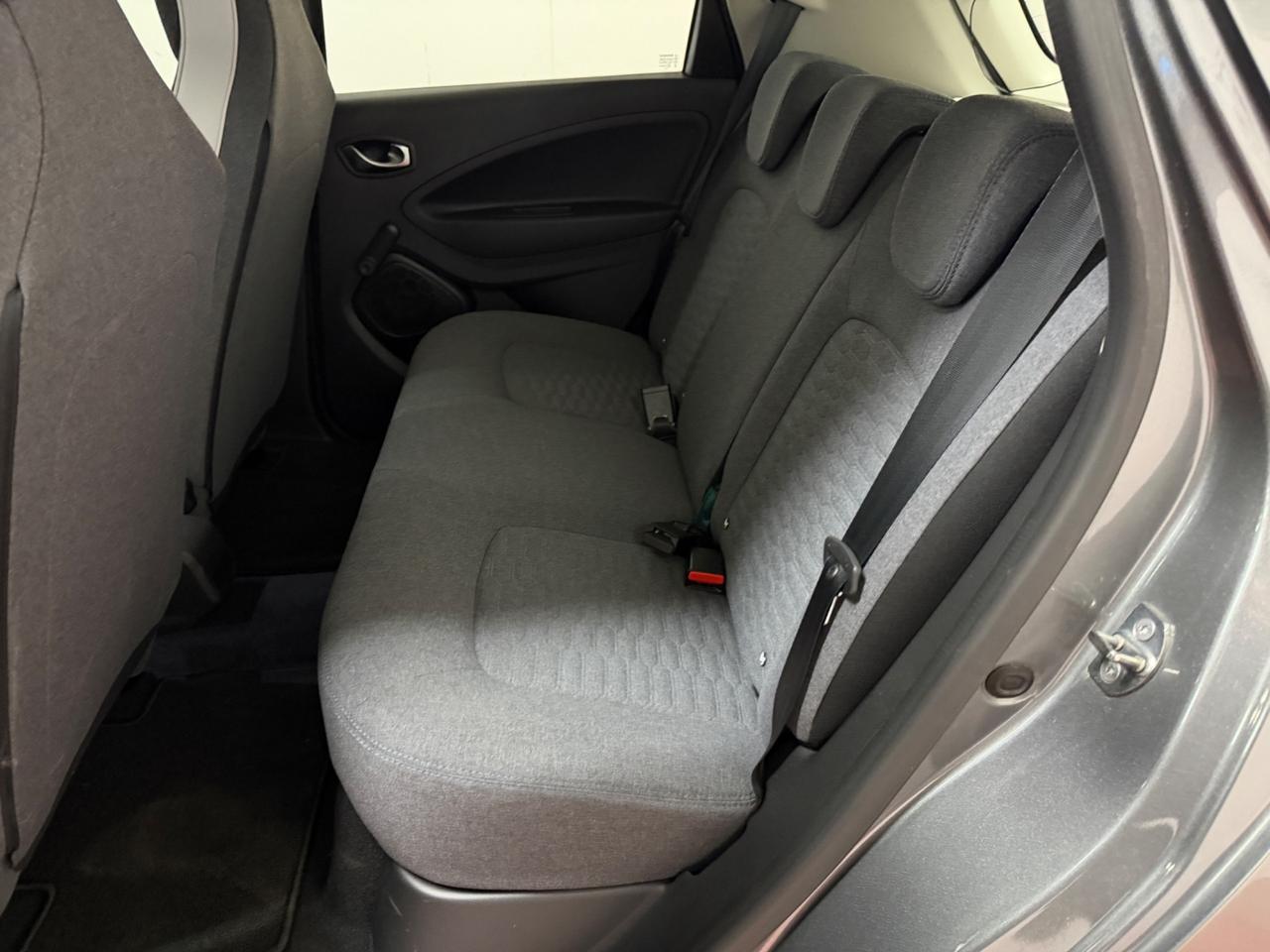 Renault ZOE Evolution R135 km00