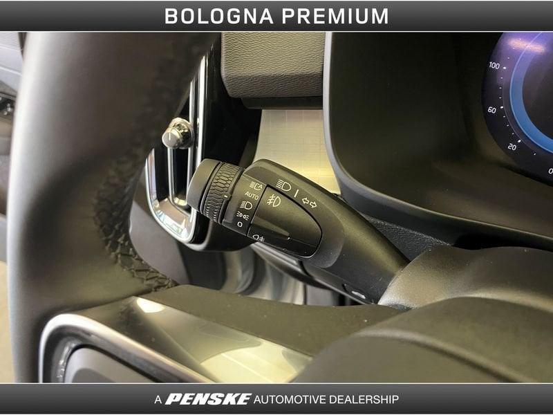 Volvo XC40 XC40 B3 automatico Core