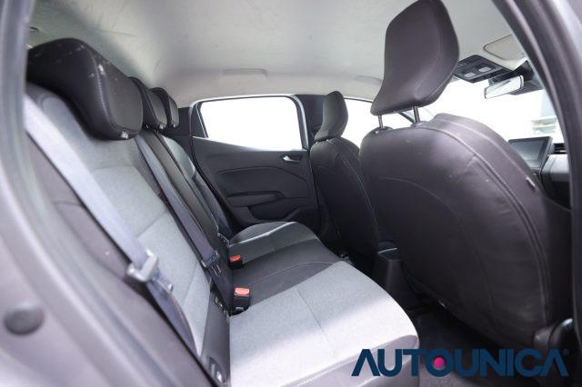 RENAULT Clio SCE 65 CV 5 PORTE EVOLUTION FARI LED NEOPATENTATI