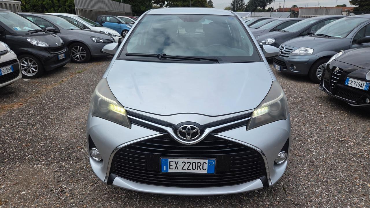 Toyota Yaris 1.0 benzina 5 porte lounge