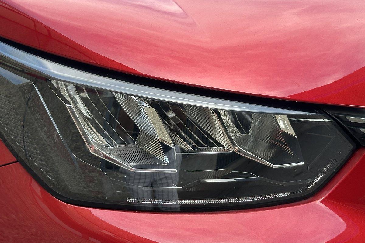 PEUGEOT 2008 PureTech 130 S&S Allure
