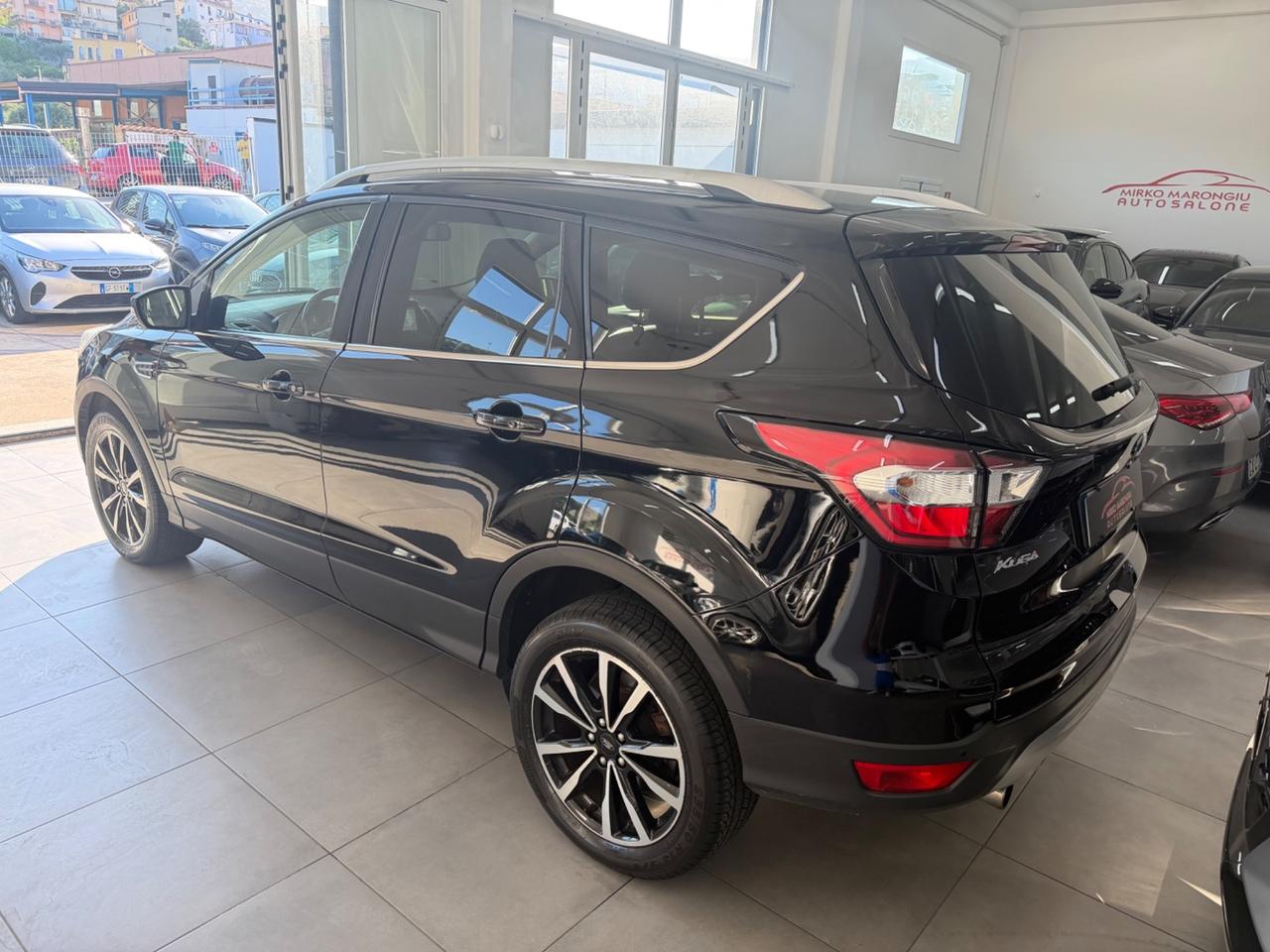 Ford Kuga 1.5 120 CV 2WD ST LINE finanziabile