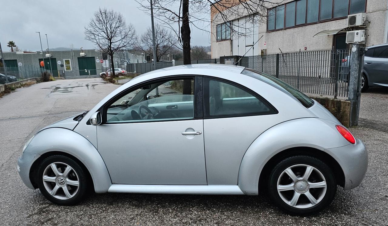 Volkswagen New Beetle 1.9 TDI 101CV