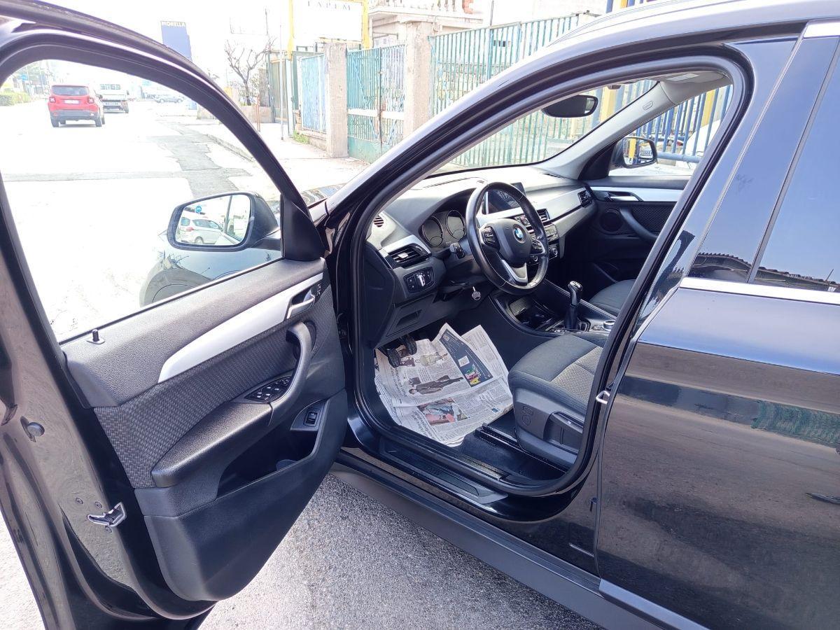 BMW X1 sDrive16d Business NAV/TETTO/RETROC