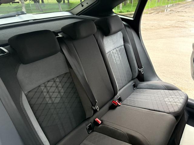 VOLKSWAGEN Taigo 1.0 TSI 116 CV DSG R-Line TETTO APR/PAN