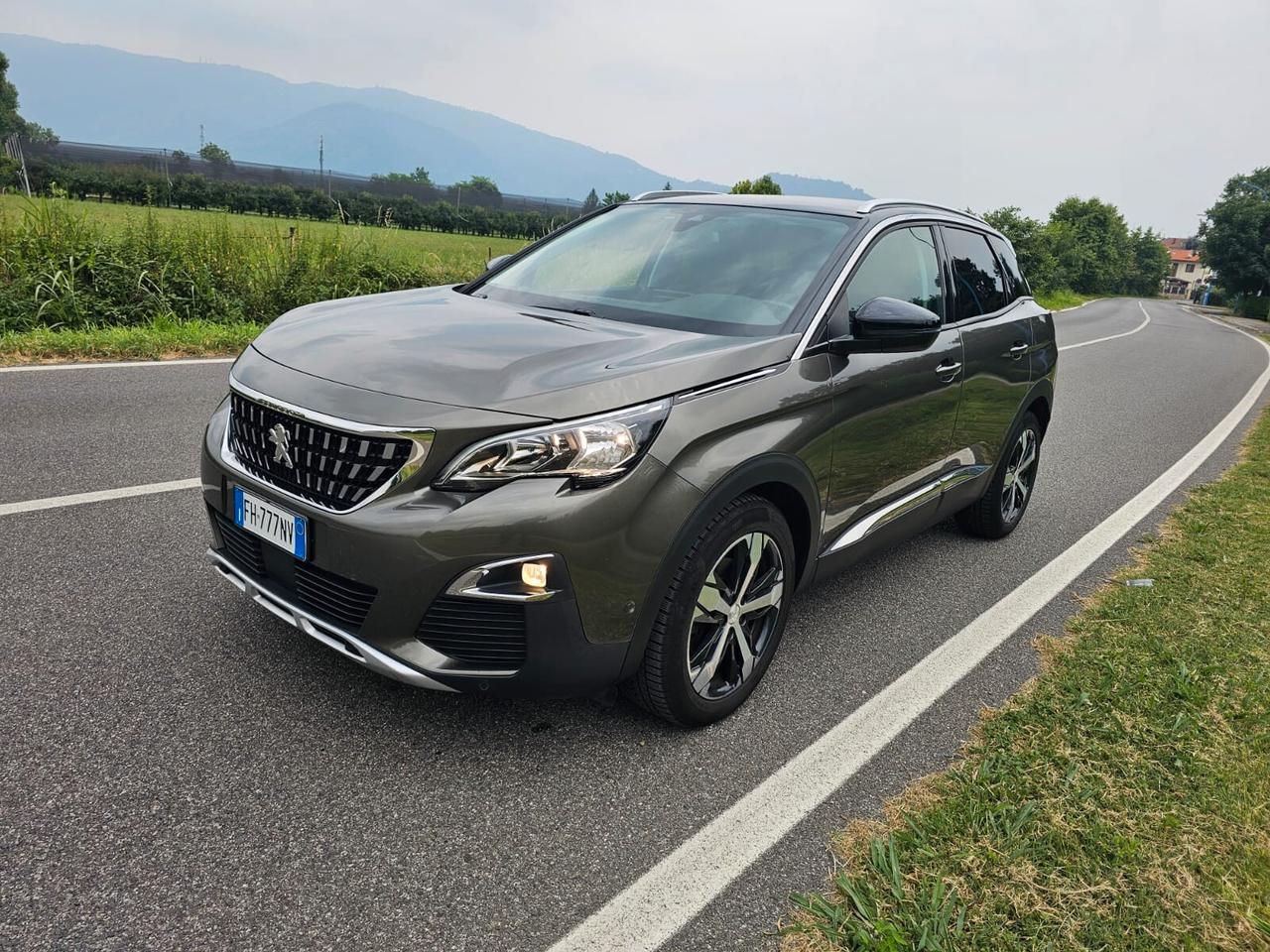 PEUGEOT 3008 1,6 BLUEHDI GT LINE – CAMBIO AUTOMATICO