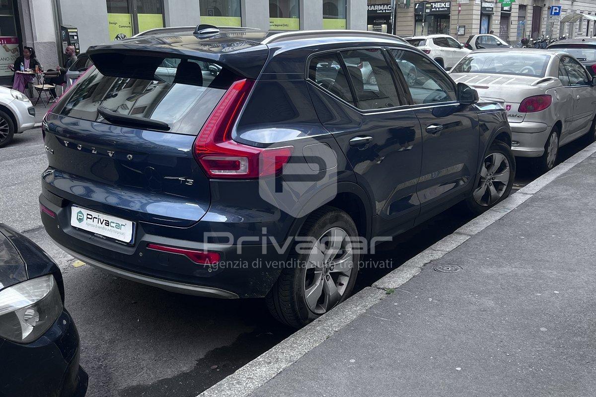 VOLVO XC40 T3 Geartronic Momentum Pro