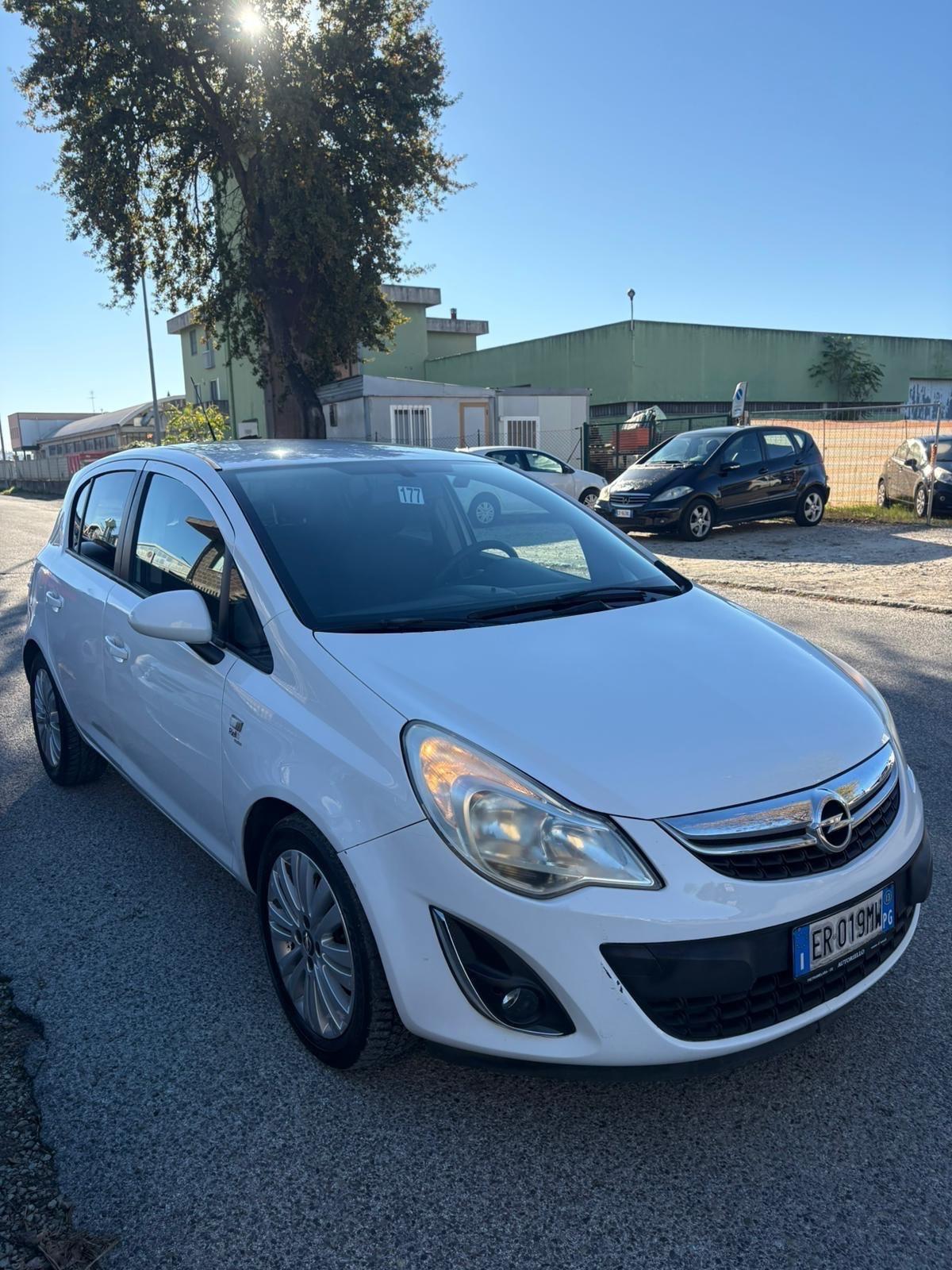 Opel Corsa 1.2 85CV 5 porte GPL-TECH Edition