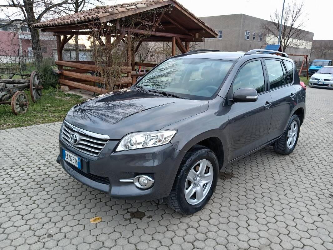 Toyota Rav4 2.2 d-4d Exclusive 150cv dpf