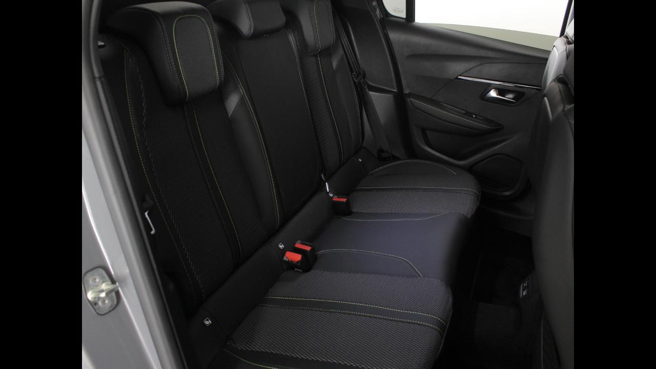 PEUGEOT 208 II 2023 - 208 1.2 hybrid GT 145cv e-dcs 6