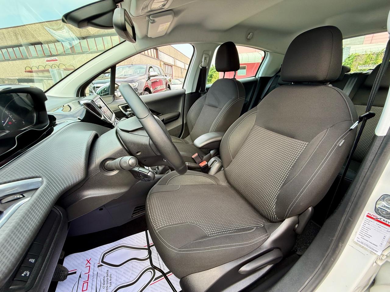 Peugeot 208 BlueHDi 75 5 porte black line 2017