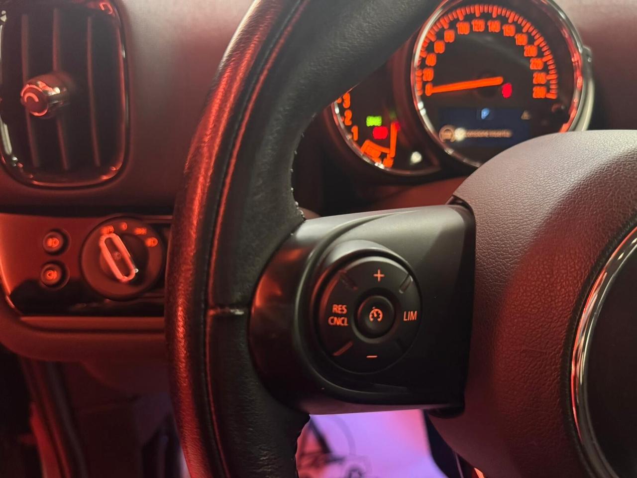 Mini Cooper D Countryman 2.0 Hype