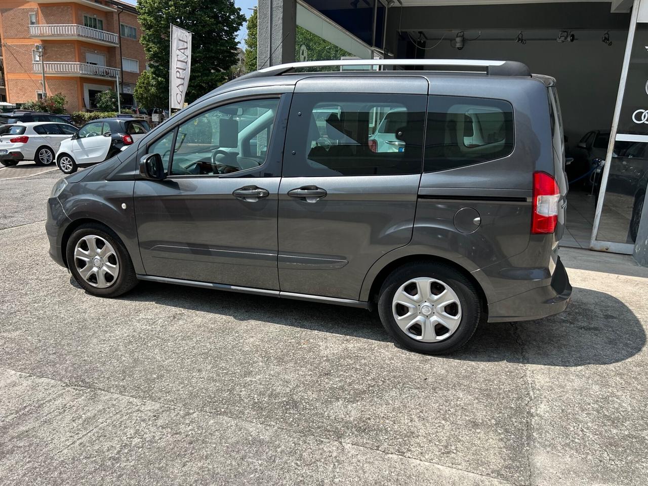 Ford Tourneo Courier 1.5 TDCI “ 40.000 KM “