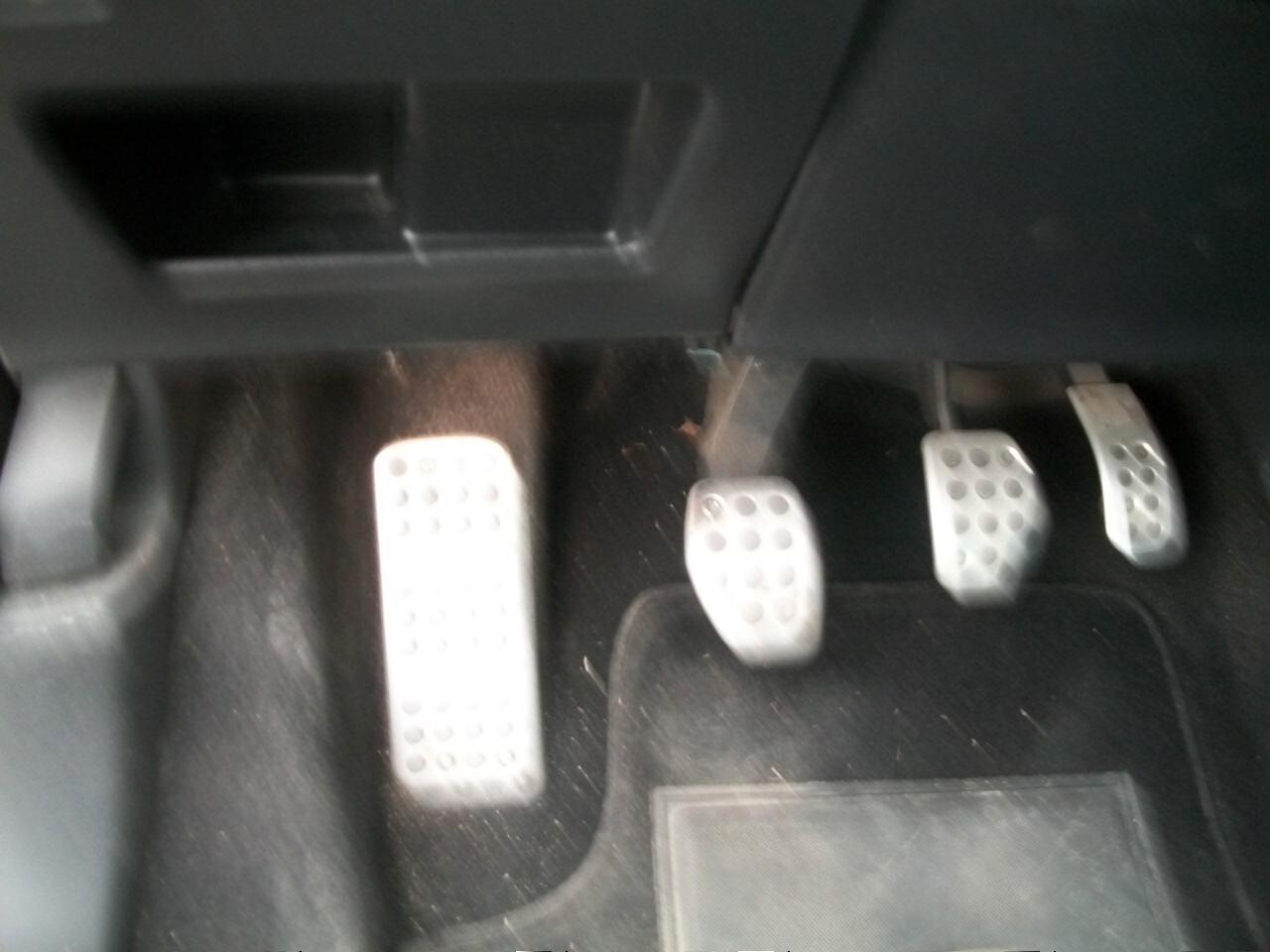 Peugeot 308 1.6 e-HDi 112CV Stop&Start CC Allure CAPRIO NERA 06 MARCE GARANZIA UN ANNO