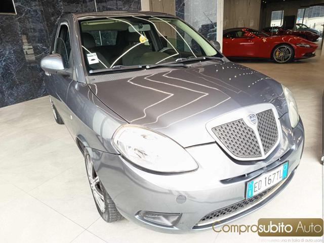 LANCIA Ypsilon 1.2 Oro