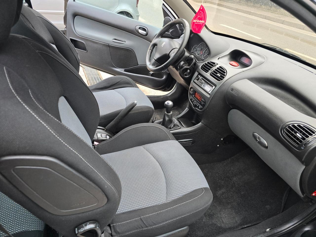 Peugeot 206 1.6 16V CC