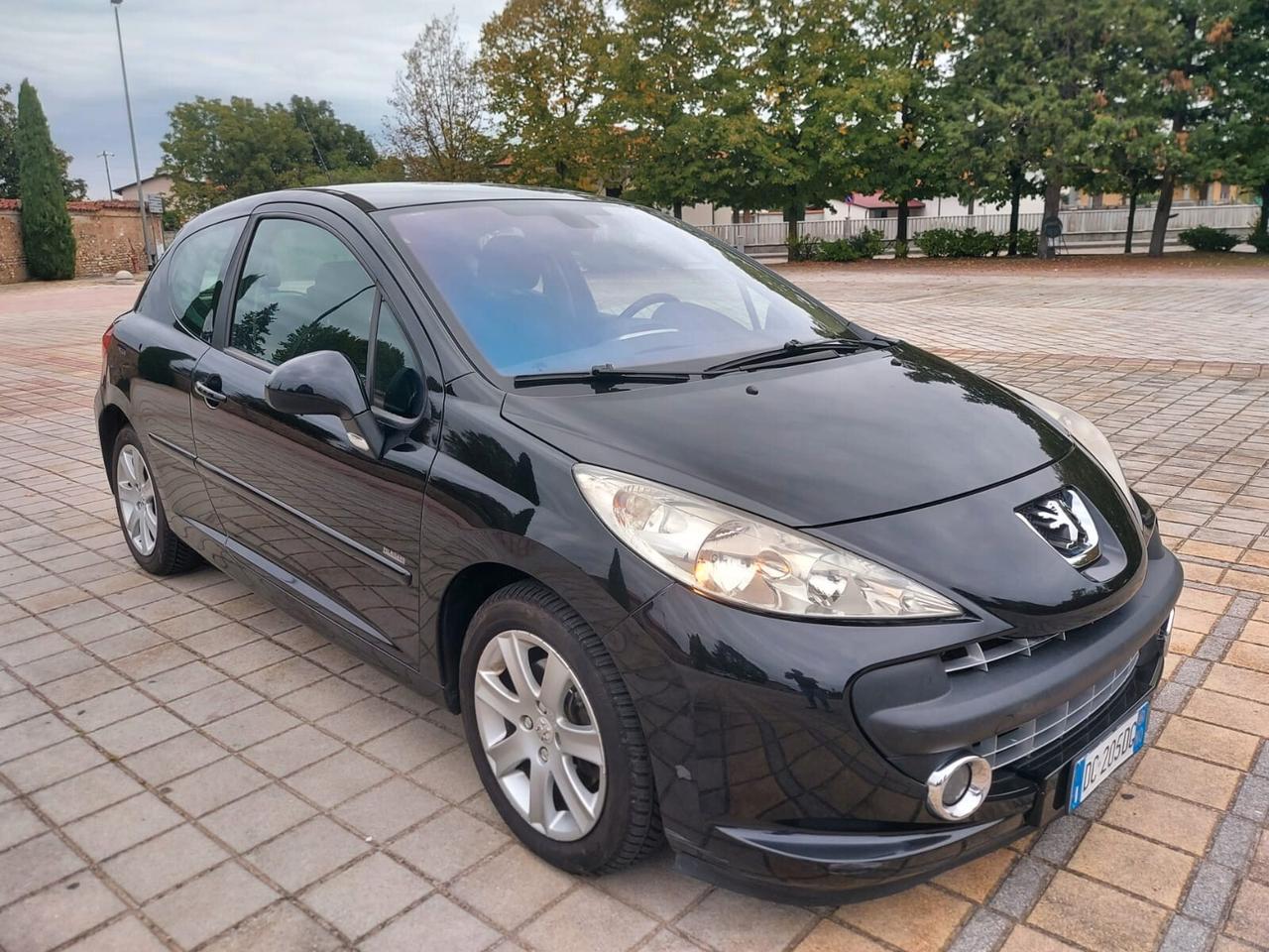 Peugeot 207 1.6 HDi 90CV 3p. XS